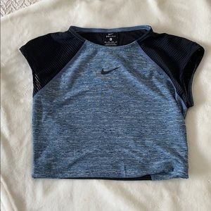 Nike Crop Top - XS